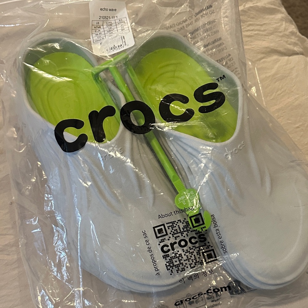 CROCS Echo Wave Clogs in Light Gray and Lime